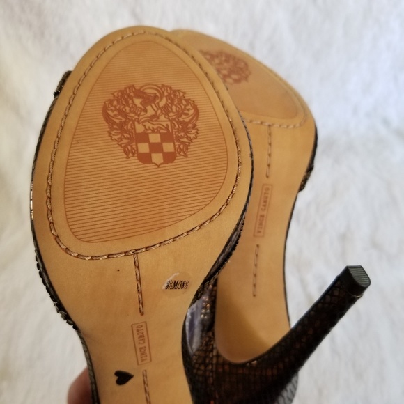 VINCE CAMUTO | Bronze Sandals - Picture 5 of 7